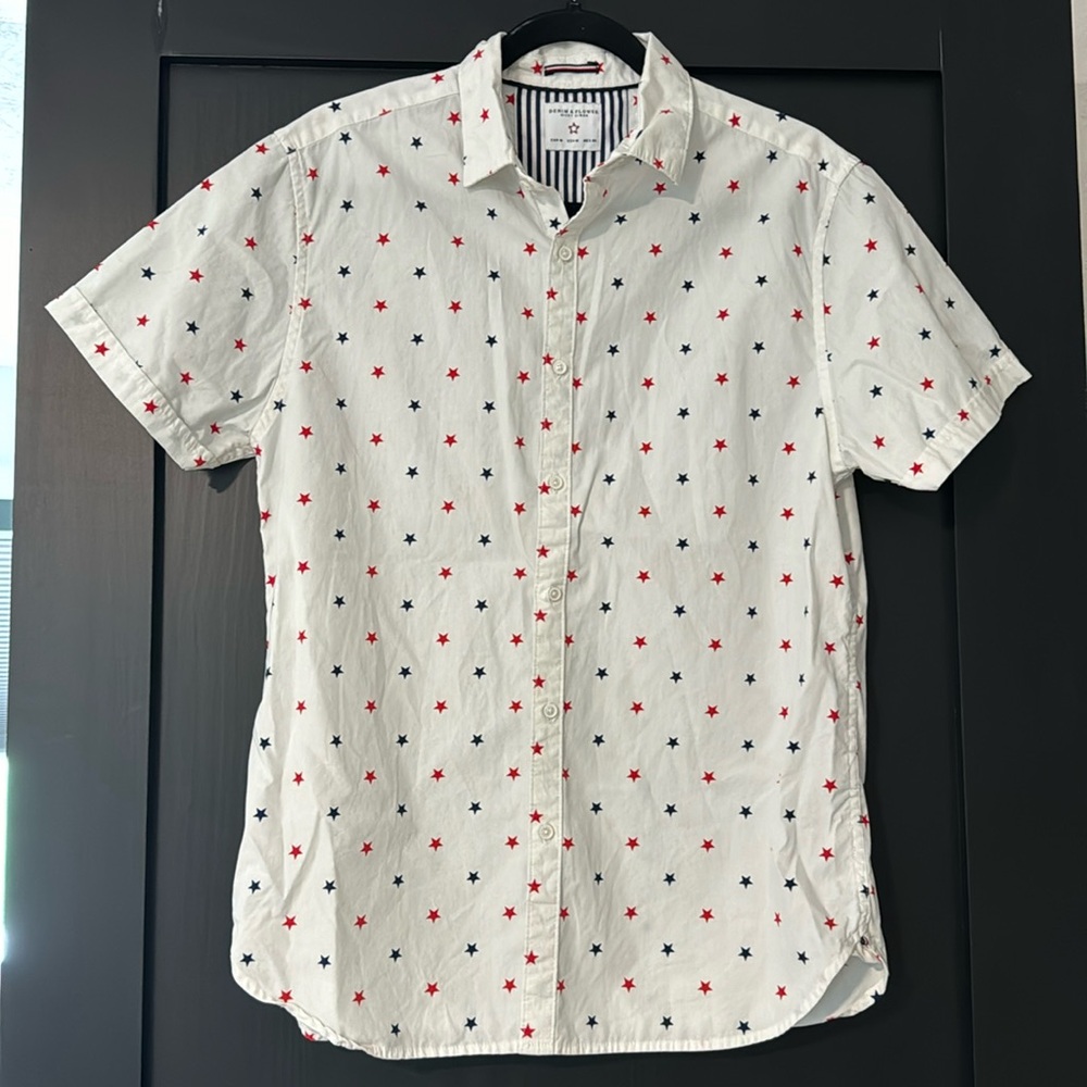Denim & Flower Ricky Singh Star Button Down Short Sleeve Shirt size Medium
